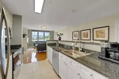 300 Mamaroneck Avenue #831, White Plains, NY 10605 - Photo 7