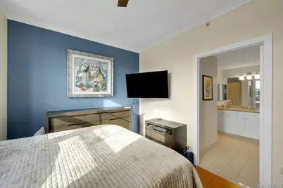 300 Mamaroneck Avenue #831, White Plains, NY 10605 - Photo 17