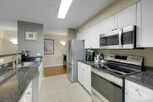 300 Mamaroneck Ave, White Plains, NY 10605 - Photo 9