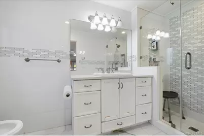 19 8th Street, Hicksville, NY 11801 - Photo 13