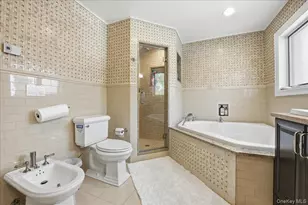 19 8th St, Hicksville, NY 11801 - Photo 27