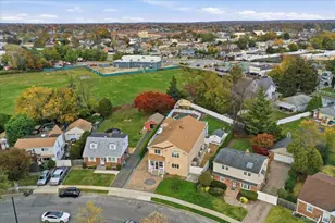 19 8th St, Hicksville, NY 11801 - Photo 41