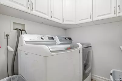 19 8th Street, Hicksville, NY 11801 - Photo 31