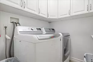 19 8th St, Hicksville, NY 11801 - Photo 31