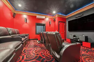 19 8th St, Hicksville, NY 11801 - Photo 35