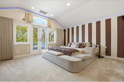 19 8th Street, Hicksville, NY 11801 - Photo 25