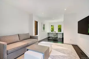 8 Fox Glove Rd, East Hampton, NY 11937 - Photo 9