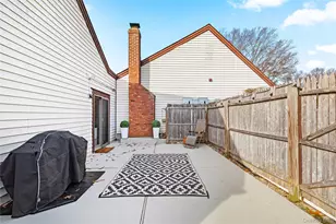 93 Gauguin Ct, Middle Island, NY 11953 - Photo 15