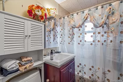 218-12 43rd Avenue #2E, Bayside, NY 11361 - Photo 13