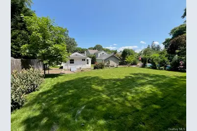 33 Goldenrod Avenue, Northport, NY 11768 - Photo 3