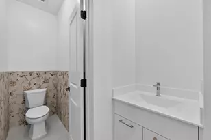 22 Johnson St, Spring Valley, NY 10977 - Photo 21