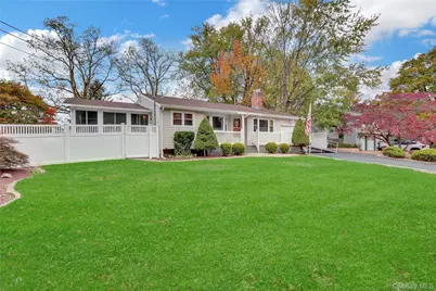 42 A S Mallard Avenue, Selden, NY 11784 - Photo 5