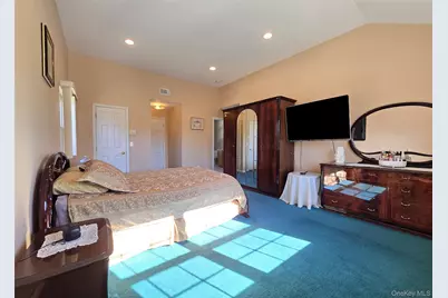 5 North Street, Coram, NY 11727 - Photo 15