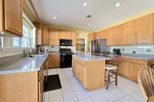 5 North St, Coram, NY 11727 - Photo 9