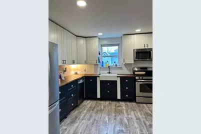 18 Woodland Drive, East Islip, NY 11730 - Photo 3