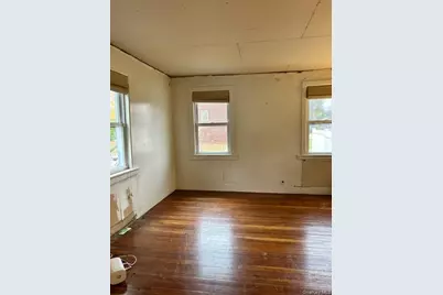 18 Woodland Drive, East Islip, NY 11730 - Photo 7