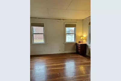 18 Woodland Drive, East Islip, NY 11730 - Photo 5