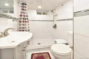 120-20 194th St, Saint Albans, NY 11412 - Photo 23