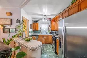 182 Commack Rd, Deer Park, NY 11729 - Photo 13