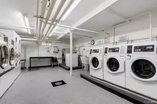 121 N Broadway, White Plains, NY 10603 - Photo 11