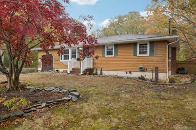 186 Jamaica Avenue, Medford, NY 11763 - Photo 5