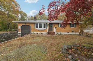 186 Jamaica Ave, Medford, NY 11763 - Photo 3