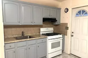 238-23 148th Dr, Rosedale, NY 11422 - Photo 5