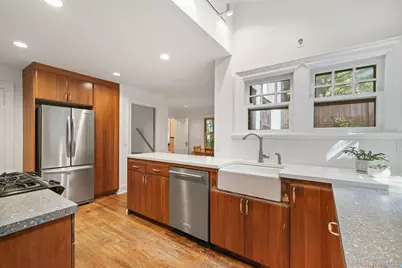 40 Holland Place, Hartsdale, NY 10530 - Photo 7