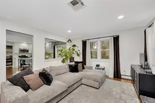 3256 Park Ave, Wantagh, NY 11793 - Photo 11