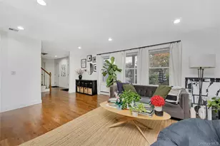 3256 Park Ave, Wantagh, NY 11793 - Photo 5