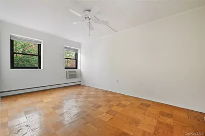 100 Clinton Avenue #2J, Mineola, NY 11501 - Photo 11