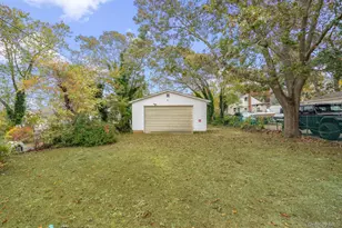 113 Overlook Dr, Mastic, NY 11950 - Photo 29