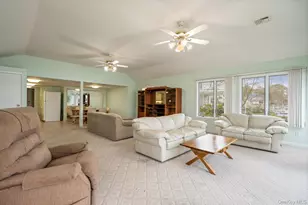 113 Overlook Dr, Mastic, NY 11950 - Photo 9