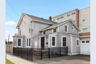 10 Maple Avenue, Patchogue, NY 11772 - Photo 5