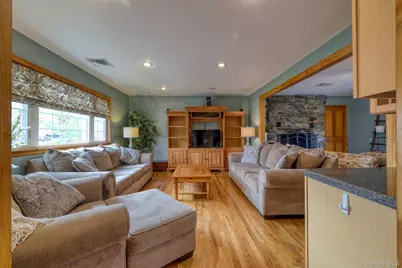 19 The Drive, Westtown, NY 10998 - Photo 9