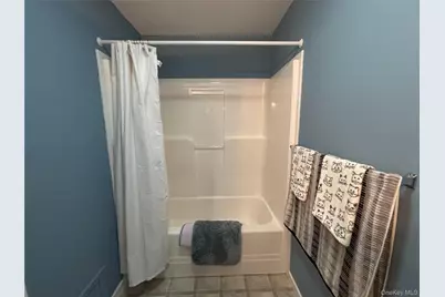 1661 Old Country Road #506, Riverhead, NY 11901 - Photo 21