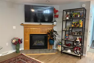 1661 Old Country Rd, Riverhead, NY 11901 - Photo 9