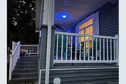 1661 Old Country Road #506, Riverhead, NY 11901 - Photo 39