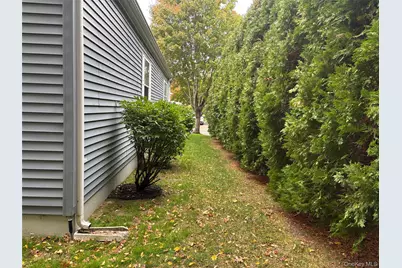 1661 Old Country Road #506, Riverhead, NY 11901 - Photo 37