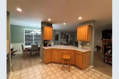 1661 Old Country Road #506, Riverhead, NY 11901 - Photo 15