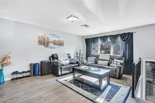 222-35 Davenport Ave, Queens Village, NY 11428 - Photo 31