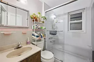 246-12 86th Rd, Bellerose, NY 11426 - Photo 15