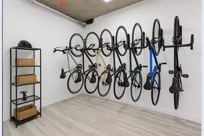 37-18 Broadway #303, Astoria, NY 11103 - Photo 7