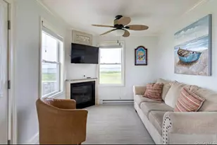 14 Huntington Dr, Mastic Beach, NY 11951 - Photo 7