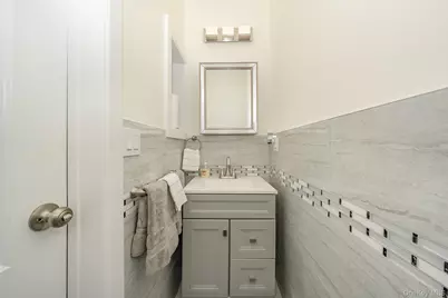 181-23 Henley Road, Jamaica, NY 11432 - Photo 21