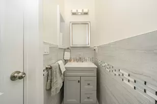 181-23 Henley Rd, Jamaica, NY 11432 - Photo 21