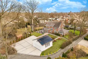 181-23 Henley Rd, Jamaica, NY 11432 - Photo 43