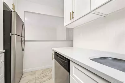 150-10 71st Avenue #2K, Flushing, NY 11367 - Photo 17