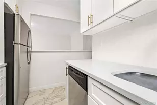 150-10 71st Ave, Flushing, NY 11367 - Photo 17