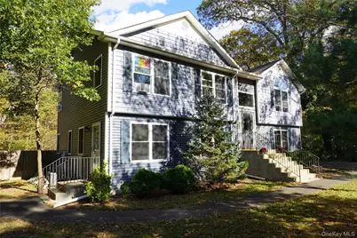 11 Pamela Drive, Ridge, NY 11961 - Photo 3